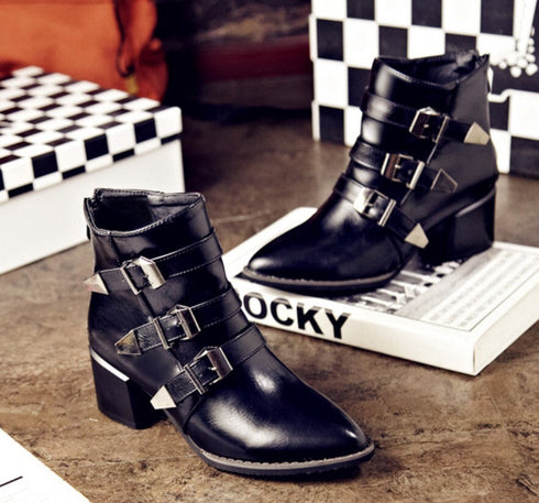 ショートブーツ ヒール スタイリッシュ /レディース モレビー|モード系ファッションブランド