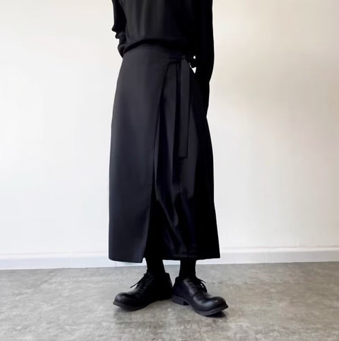 アシンメトリープリーツ袴パンツ /ユニセックス ・メンズ モレビー|モード系ファッションブランド