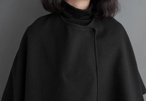 個性派ブラックポンチョ/ジャケット /レディース モレビー|モード系ファッションブランド