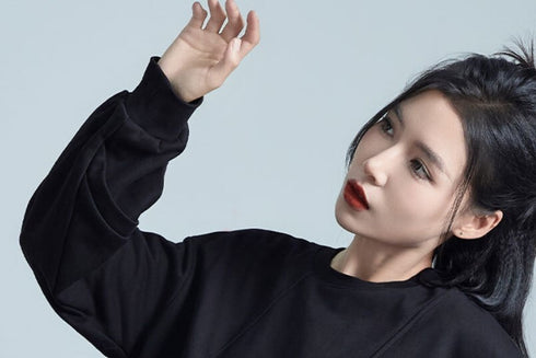 アシンメトリーブラックパーカー/スウェット スリット /レディース モレビー|モード系ファッションブランド