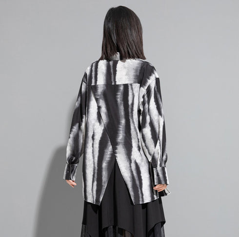 アシンメトリーストライプモノトーン白黒長袖シャツ /ユニセックス モレビー|モード系ファッションブランド
